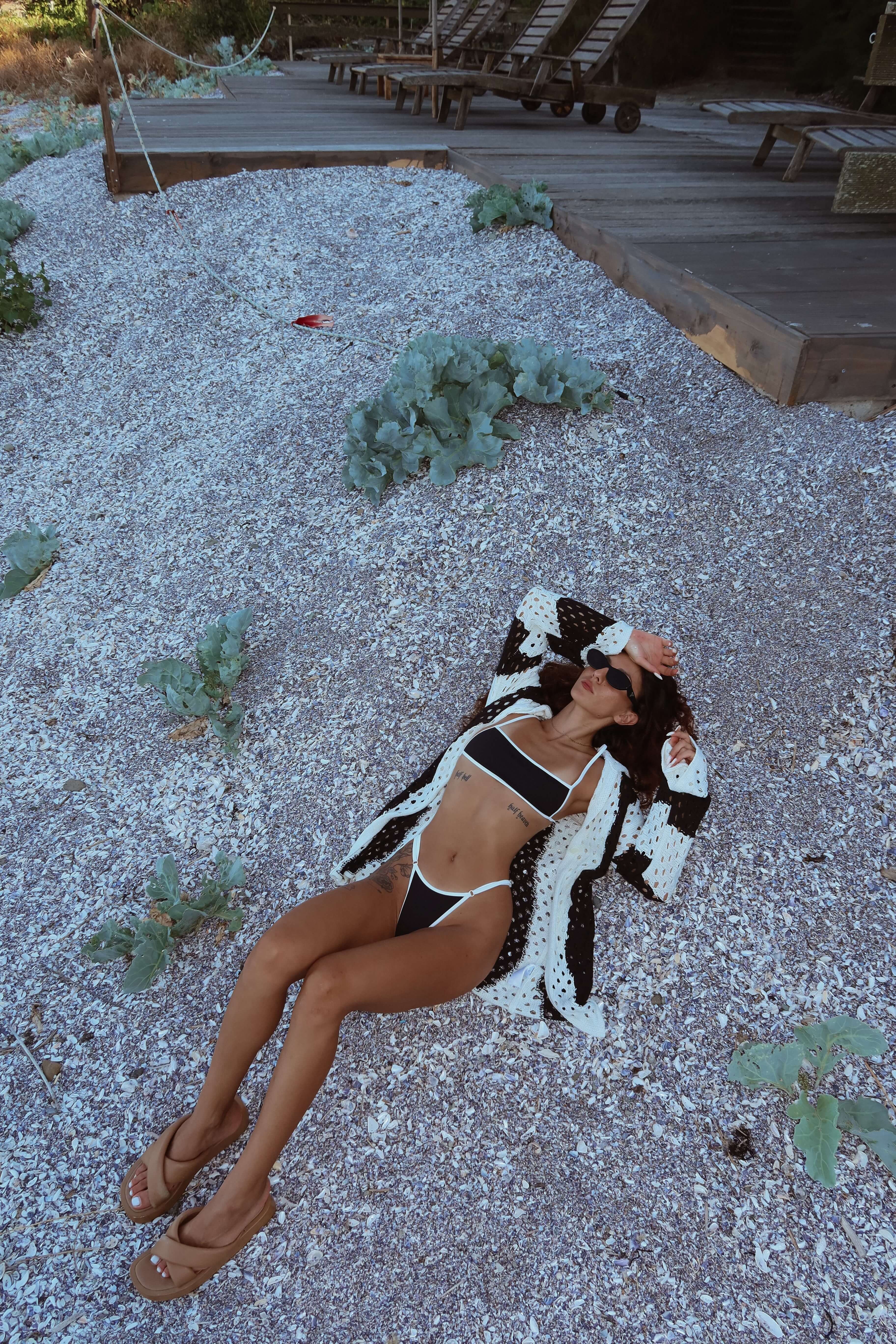 Yin-Yang Black 2 Pieces